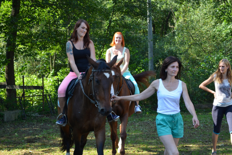 2015 / August - Farma, ranč a vitálny svet 2015 / August - Farma, ranč a vitálny svet