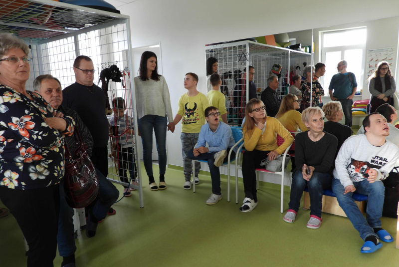 Novinky import / 15.12.2019 - 1. workshop - S bezhraničným elánom pre hendikepované deti - foto