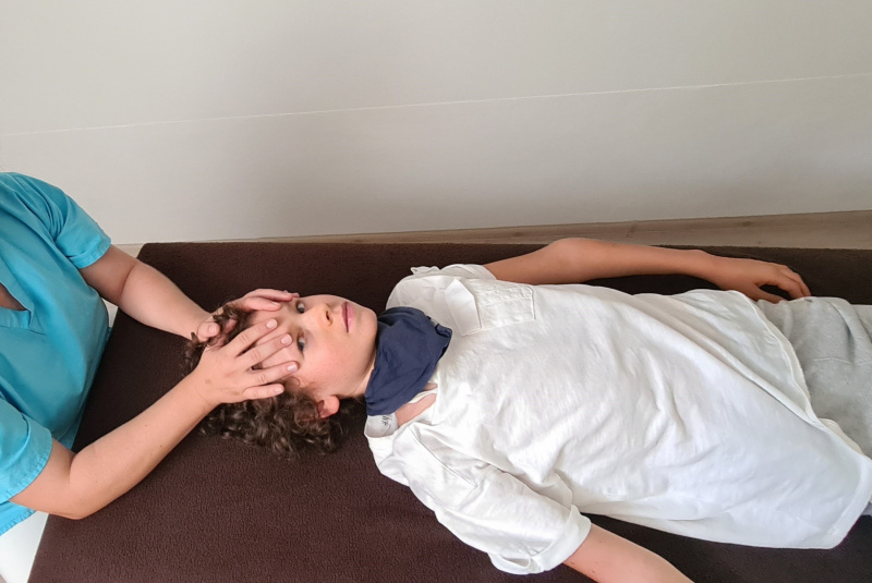  Kraniosakrálna terapia / Kraniosakrálna terapia - ľava - foto