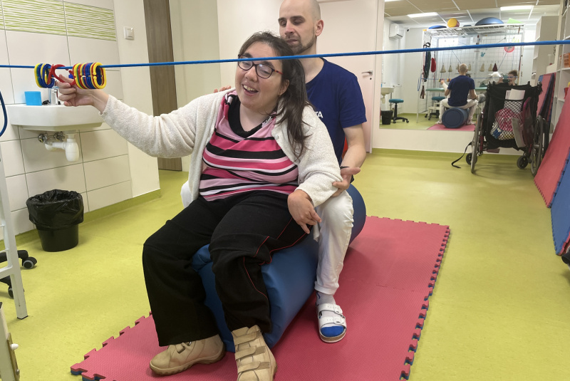  Farená pastelka menom FYZIOTERAPIA / ROK 2024 - foto